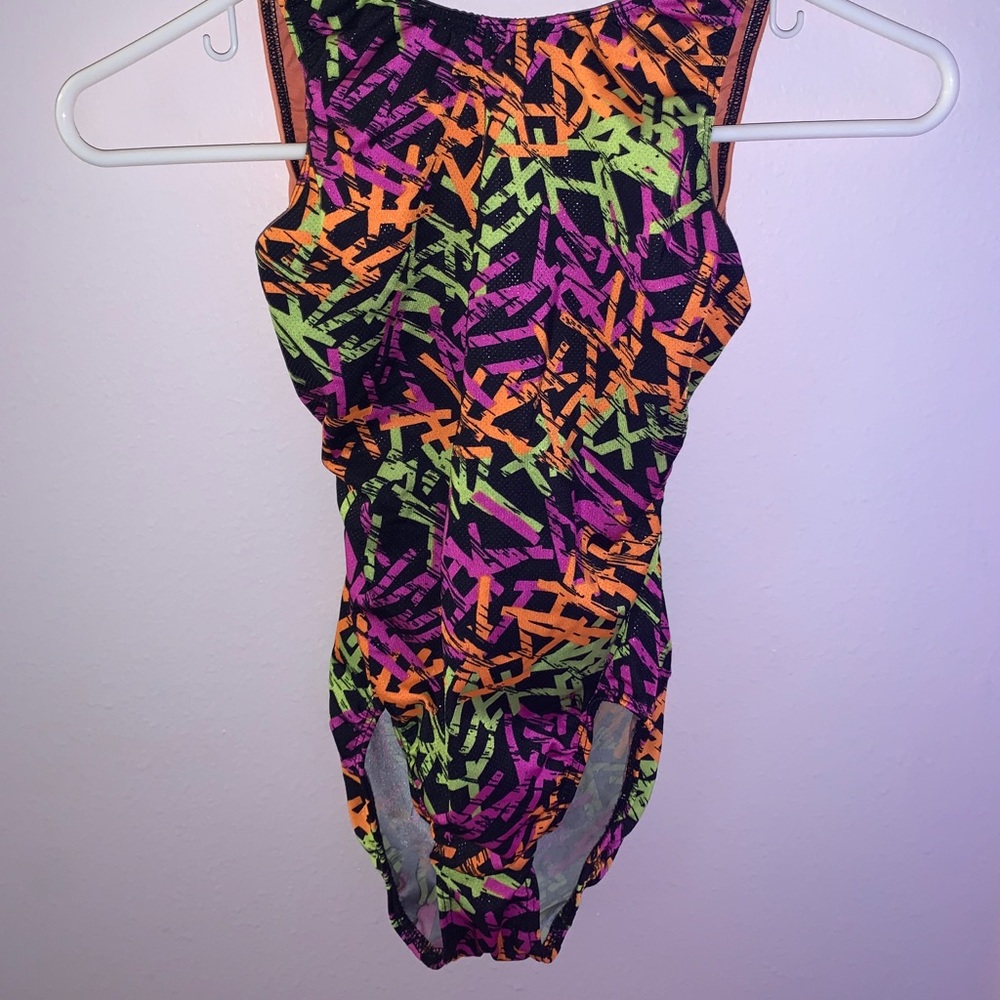MOTION WEAR LEO